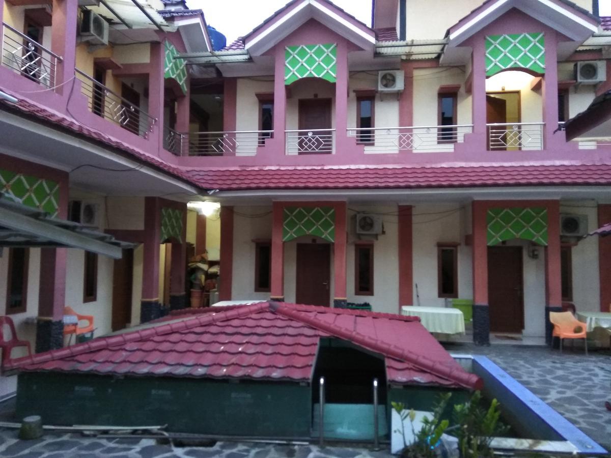Pondok Cemara Hotell Medan Eksteriør bilde